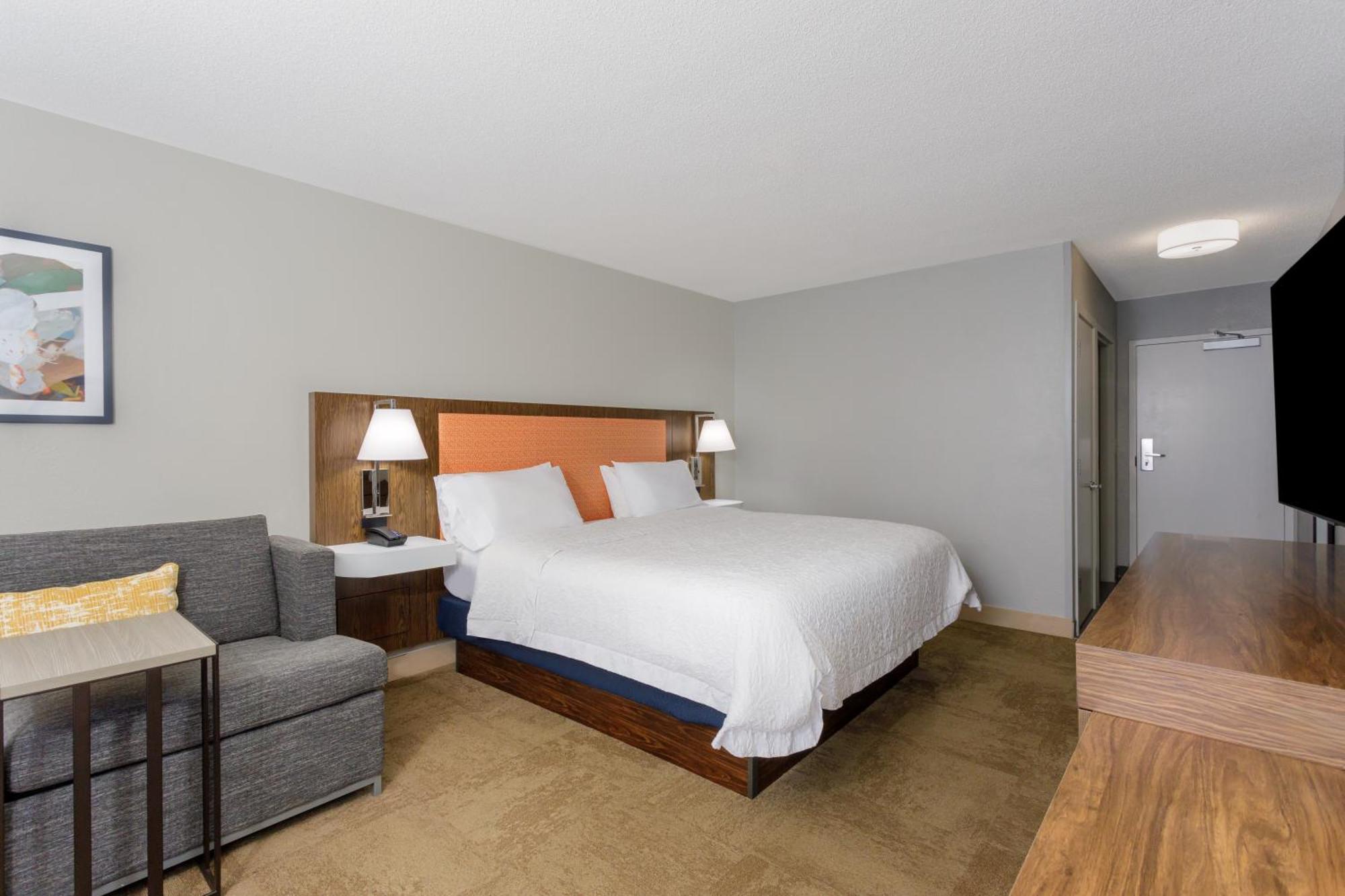 Hampton Inn Jacksonville - I-95 Central Room photo