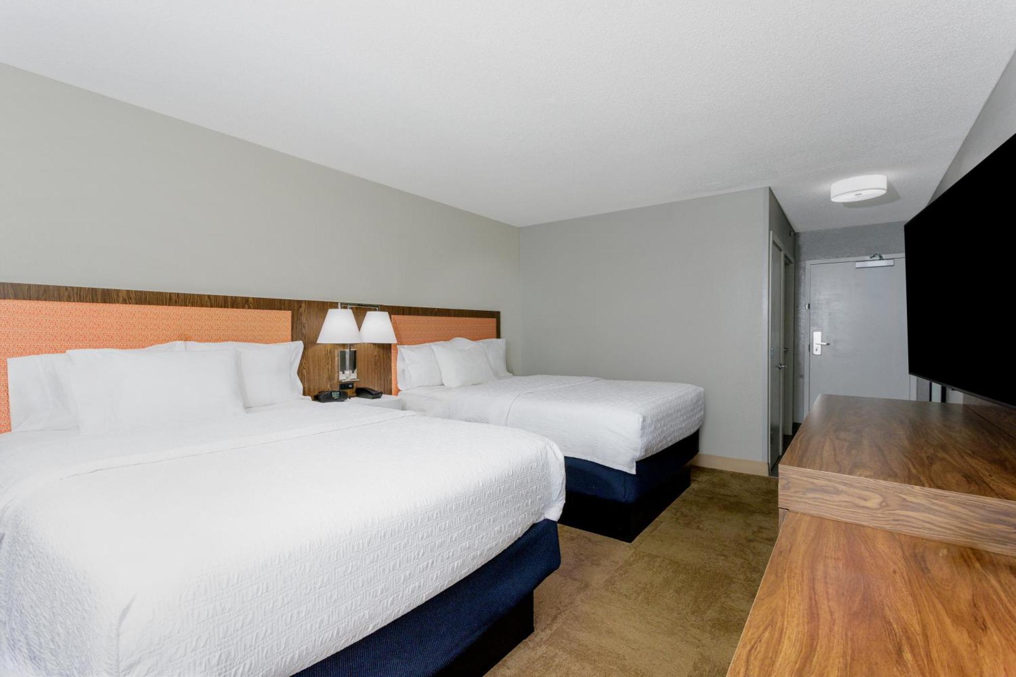 Hampton Inn Jacksonville - I-95 Central Room photo